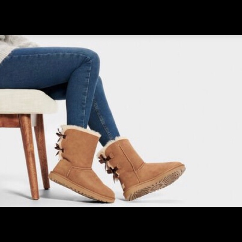 Ugg Bailey 2 Bow 🎀 boots 👢